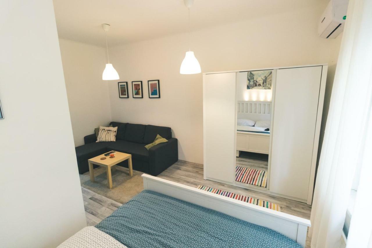Newly Adapted Studio 88 With Free Parking Zagreb Exterior photo
